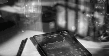 the-tablet-is-on-the-table